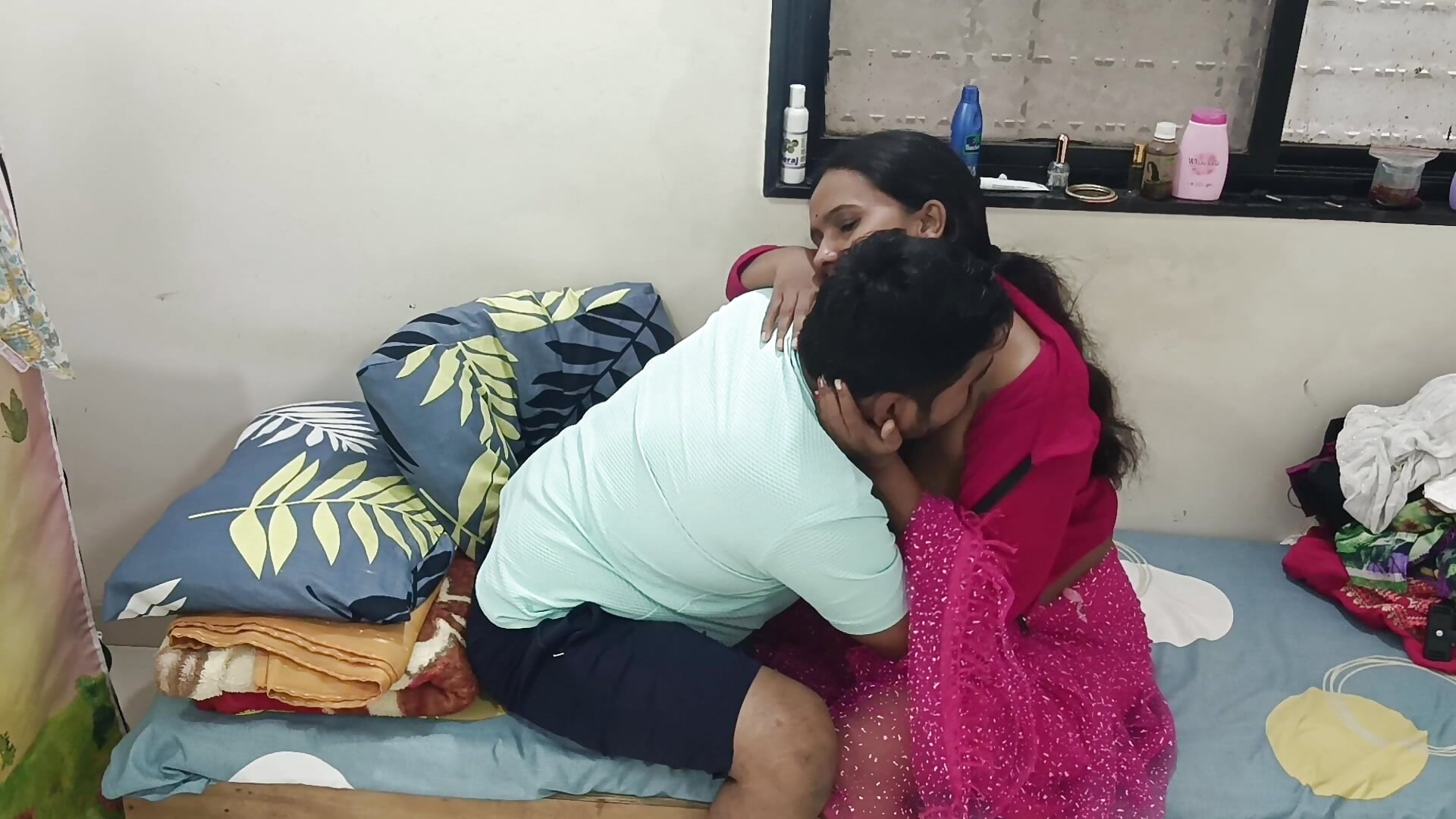 Romantic Pink Saree Homemade Fuck - video by Dipak_kalal_chudai cam model