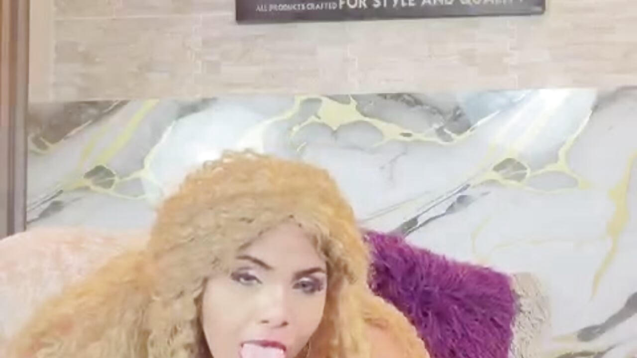 RIDER TOY + PLUG ANAL + BIG SQUIRT - video by Prisha_Ramanax cam model