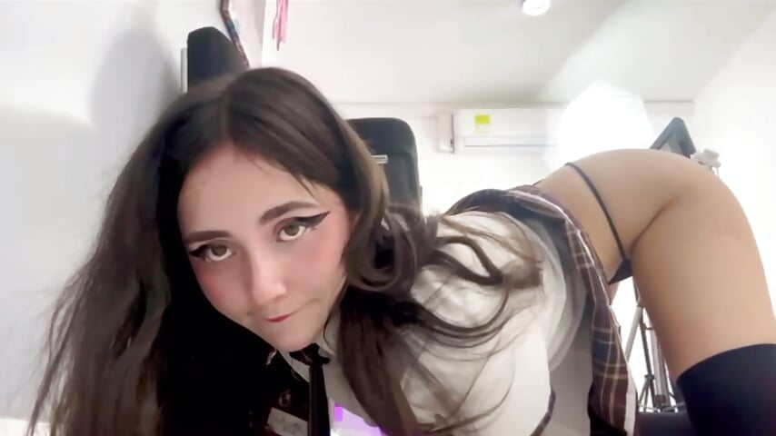 your favorite schoolgirl - video van asshleysweet_uwu cam-model