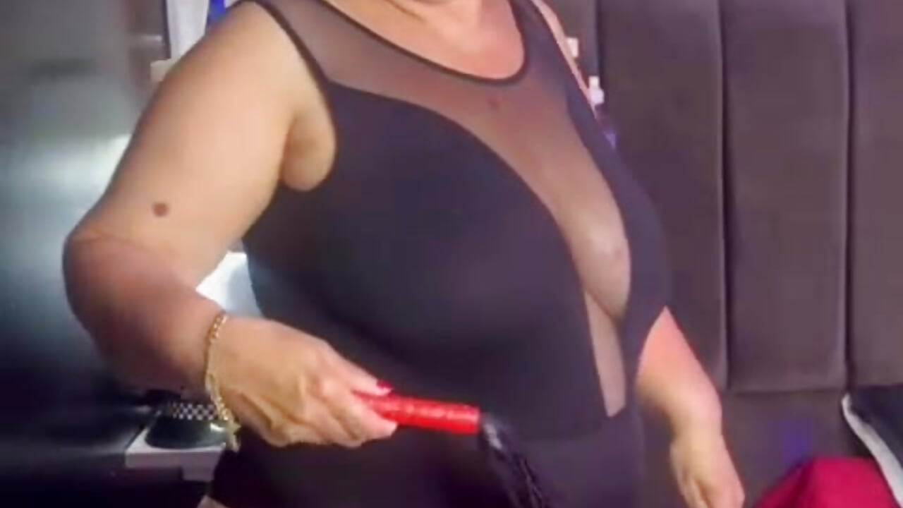 RUDA WOMAN - відео від вебкаммоделі girl_amada