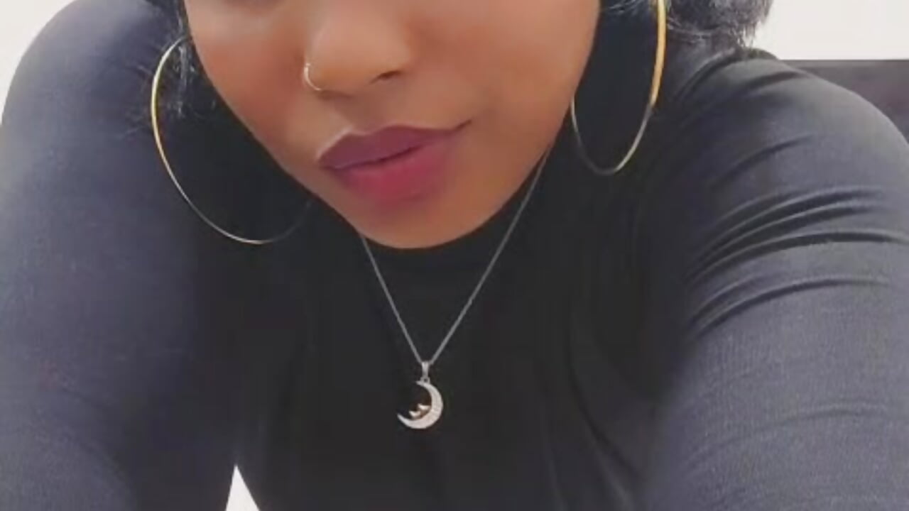 ❤️🫶🏻🧑🏻‍🎄 - video by Isla_Scott cam model