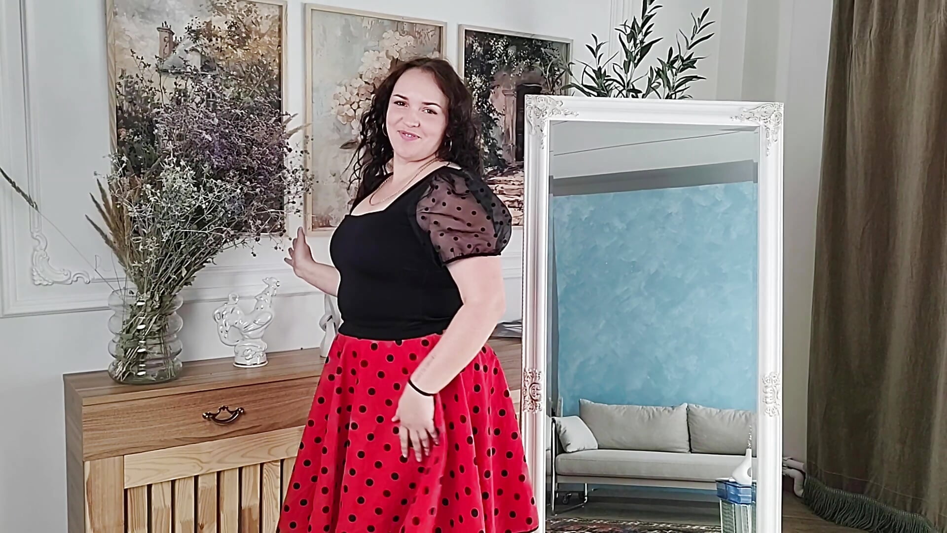 This is a polka-dot dress, - video by IsabelBlackberry cam model