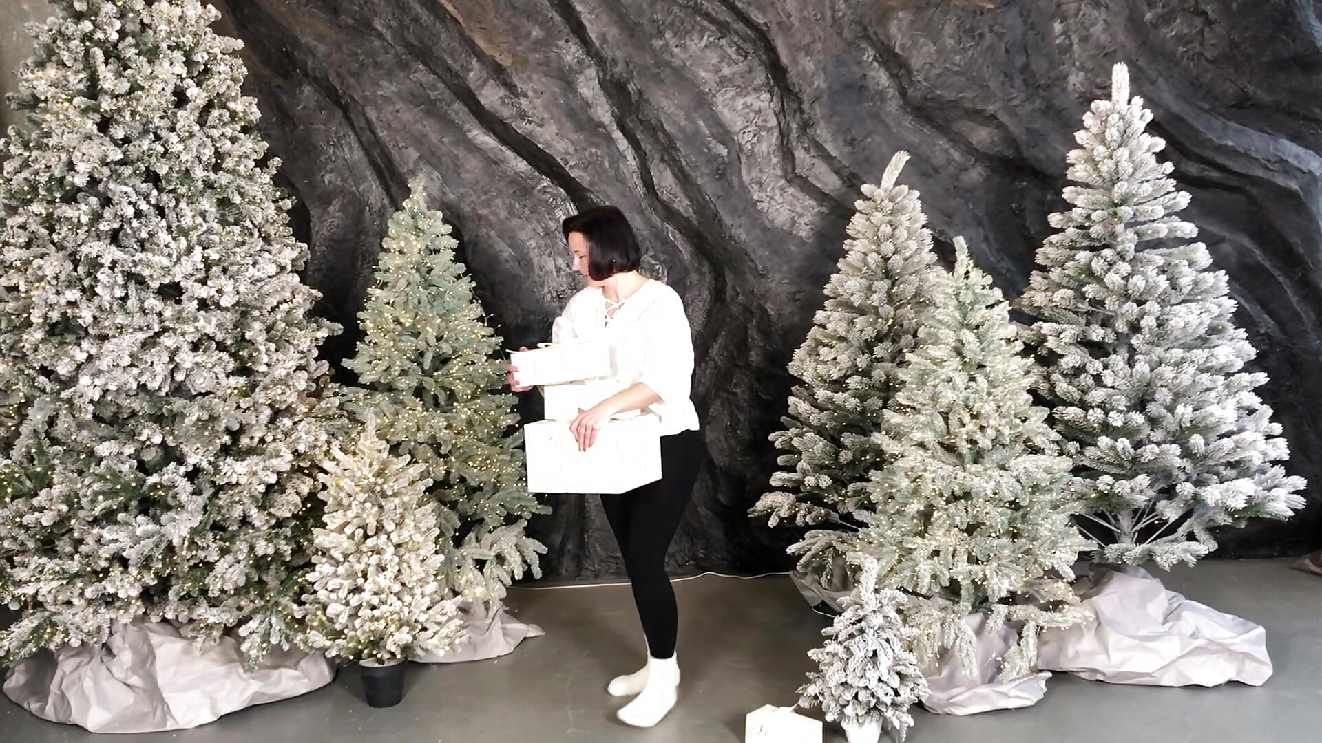 Your best Christmas gift is me - video by MarieSho cam model