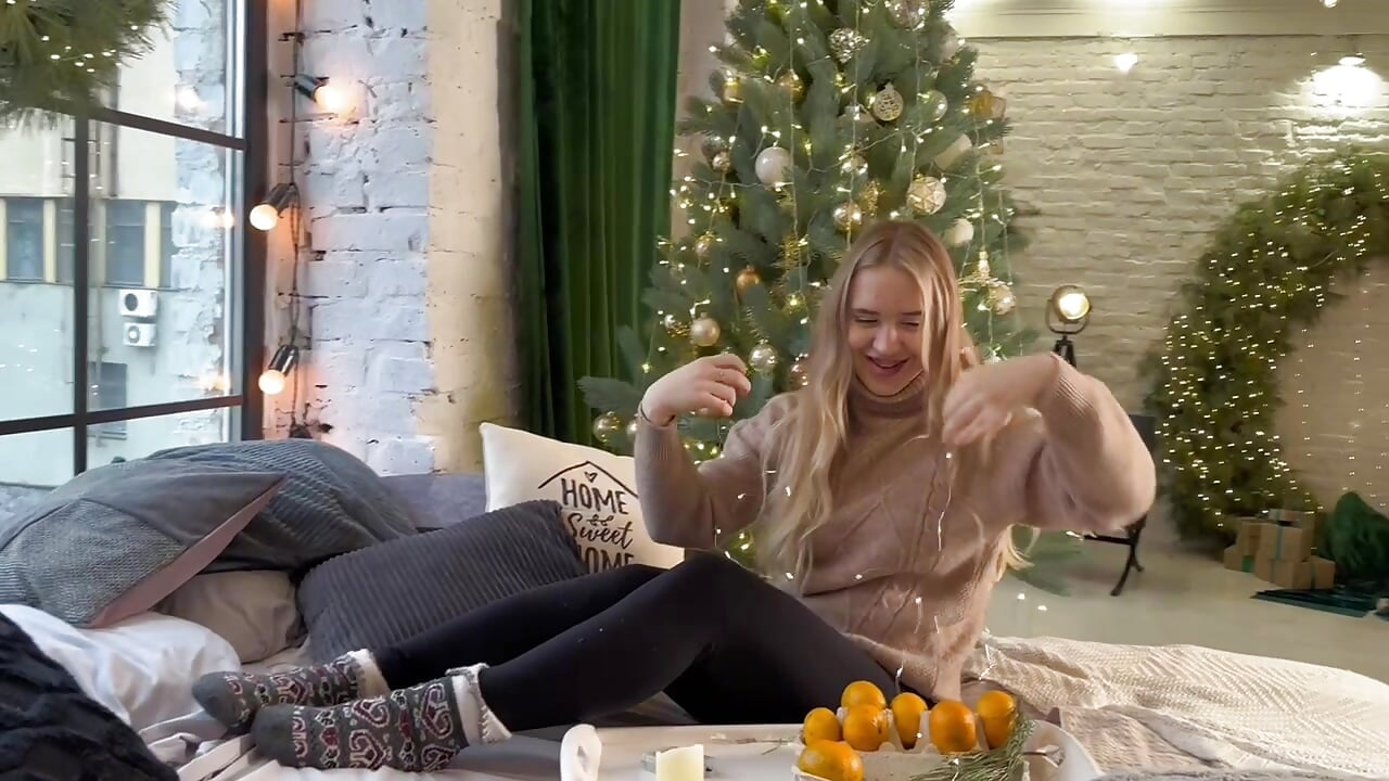 Firefly - video oleh model kamera LauraHlot