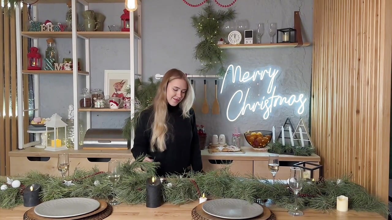 Let_s drink champagne - video oleh model kamera LauraHlot