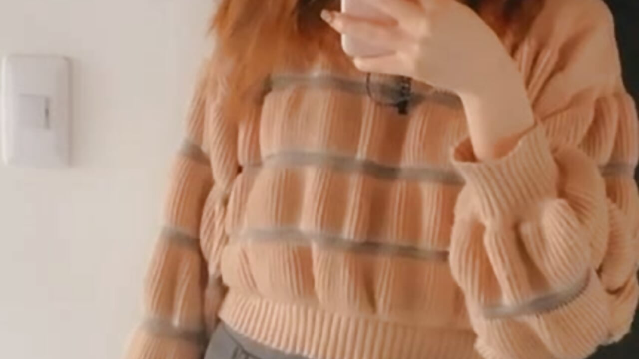 H E L L O!   L O V E  U  A L L - vídeo de la modelo de cam Sofisky2