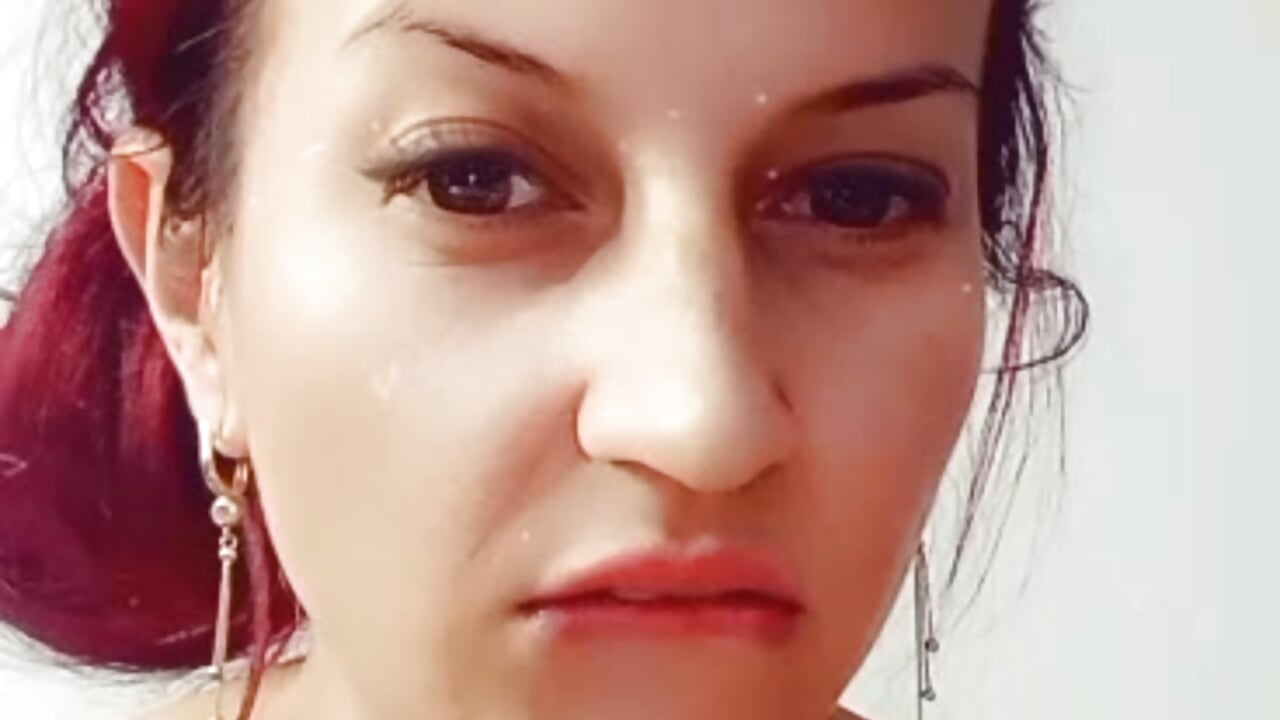 Wild smoking - video oleh CatWoman0001 kamera model