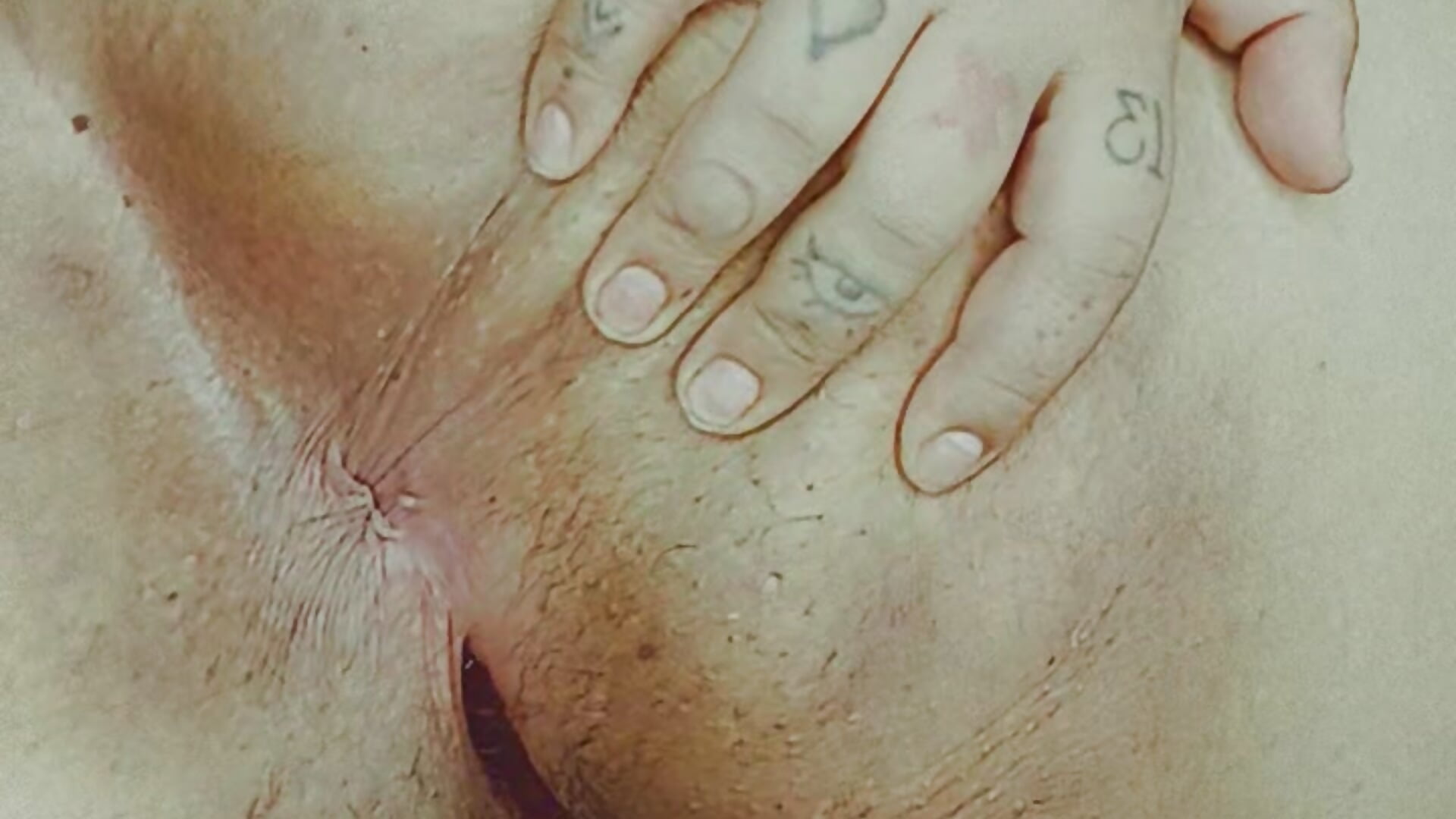 Sweety asshole 💗