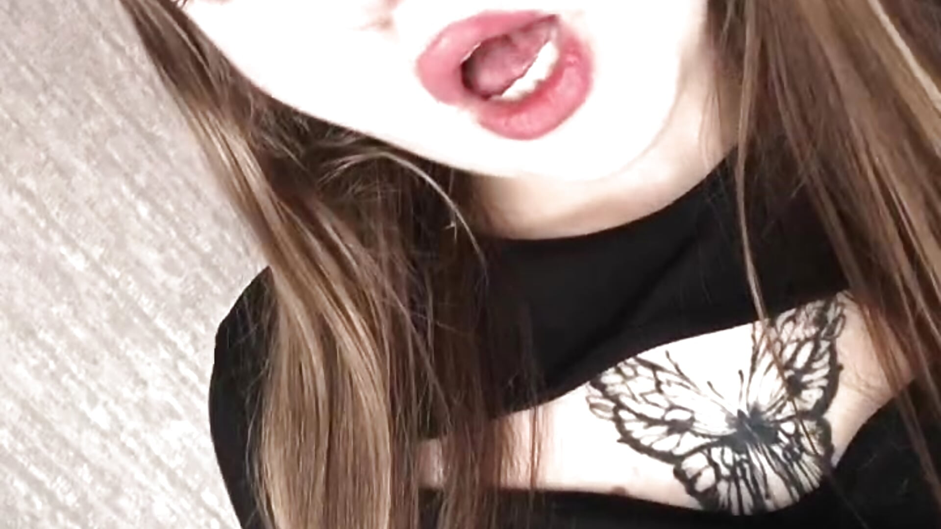 2214 - відео від вебкаммоделі AnastasiaSky19