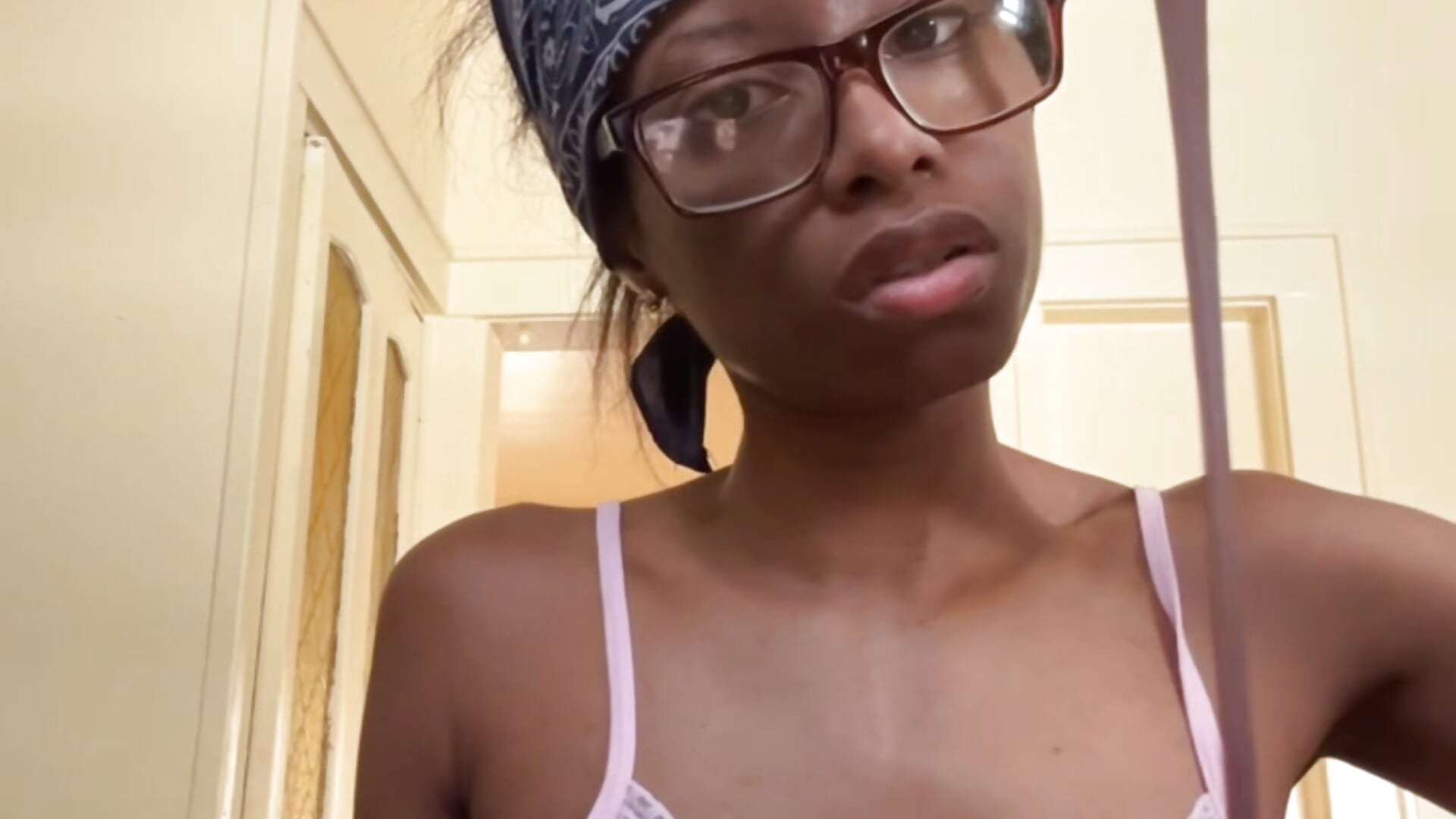 DF7DDCA7-ADB0-4ED4-902E-2AFD78D3FA8A - video của người mẫu cam weeklyrush28