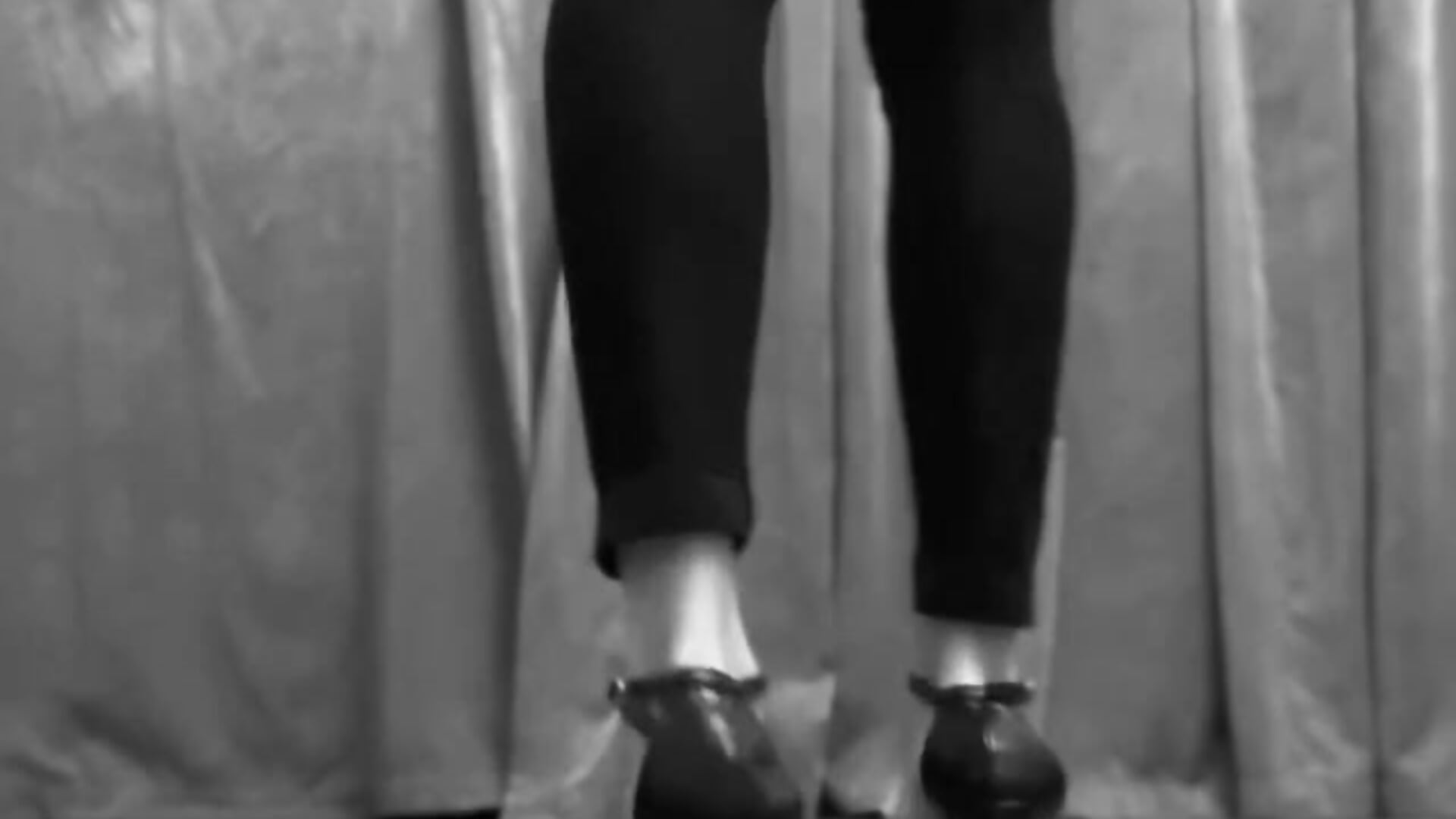 heels )* - فيديو من JennyRuthJP موديل الكام