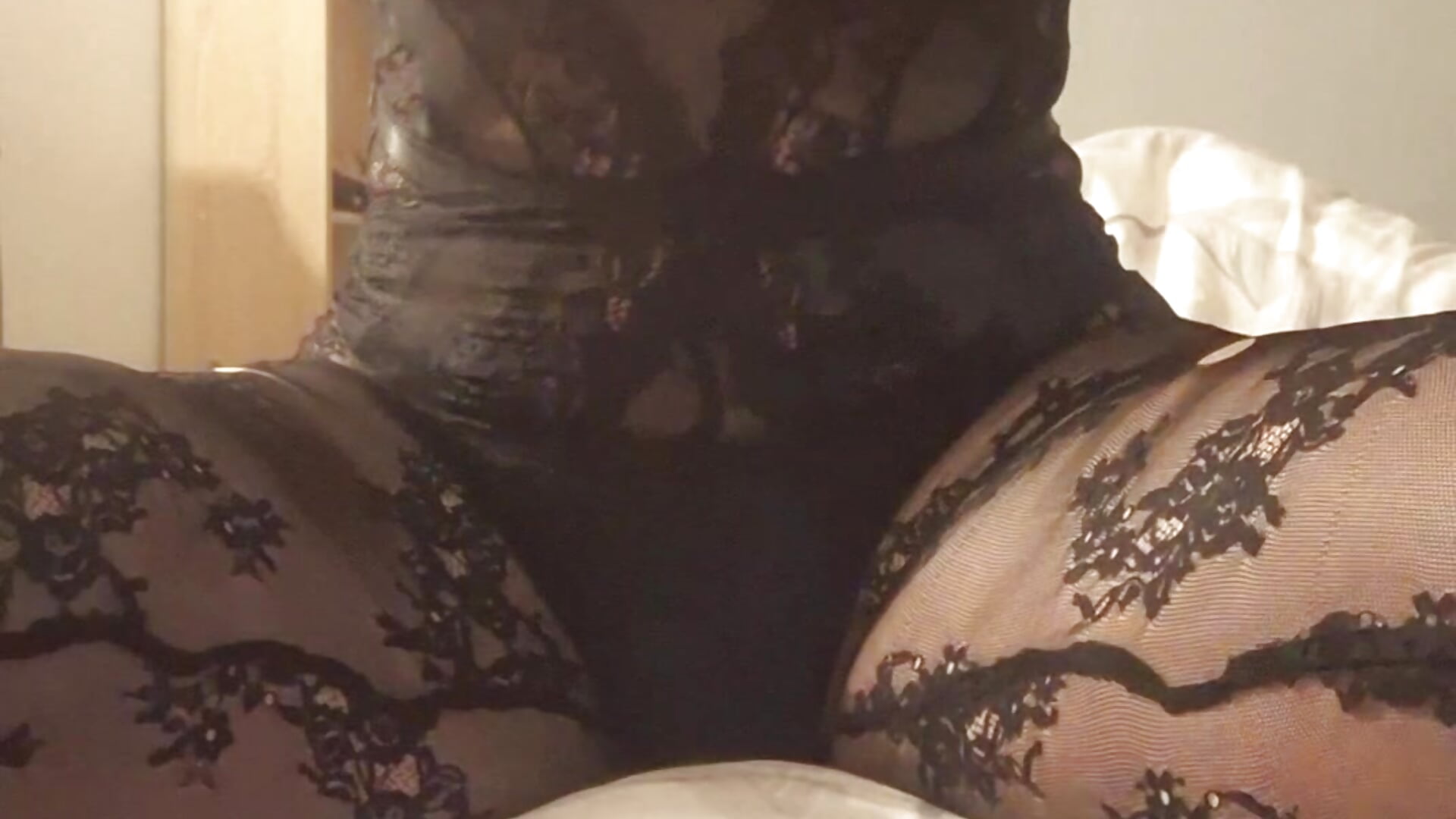 Coquine masturbation ( échantillon avant l explosion) - vidéo du modèle de showcams Stripgirl31