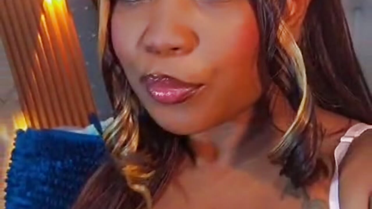 Now it´s our  moment - video by Scarlett_diaz17 cam model