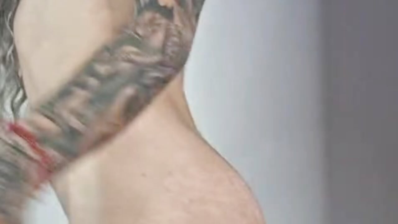 WhatsApp Video 2025-12-18 at 2,02,11 PM - video by _gia_rose cam model