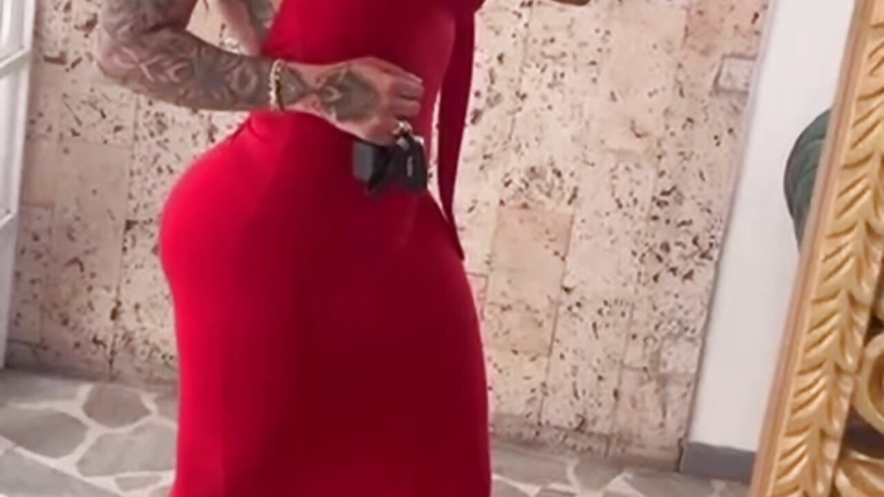 ❤❤ - video by kiim_taaylor cam model