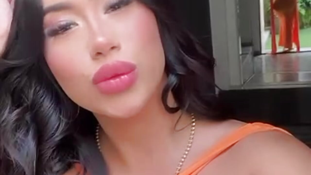 queen kim 💃🏻✨ - video by kiim_taaylor cam model