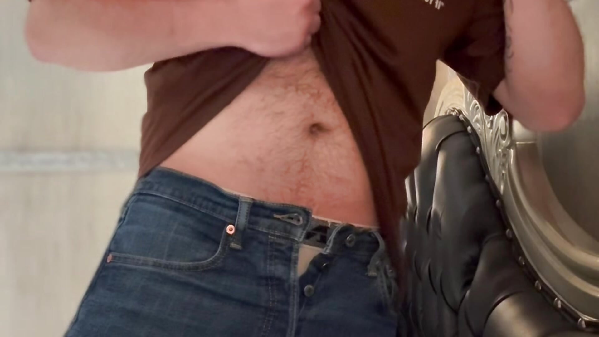 Hairy Chest and a masculine Pink Ass (sound of spanks at the end) - video by Mrr_Salvatore cam model
