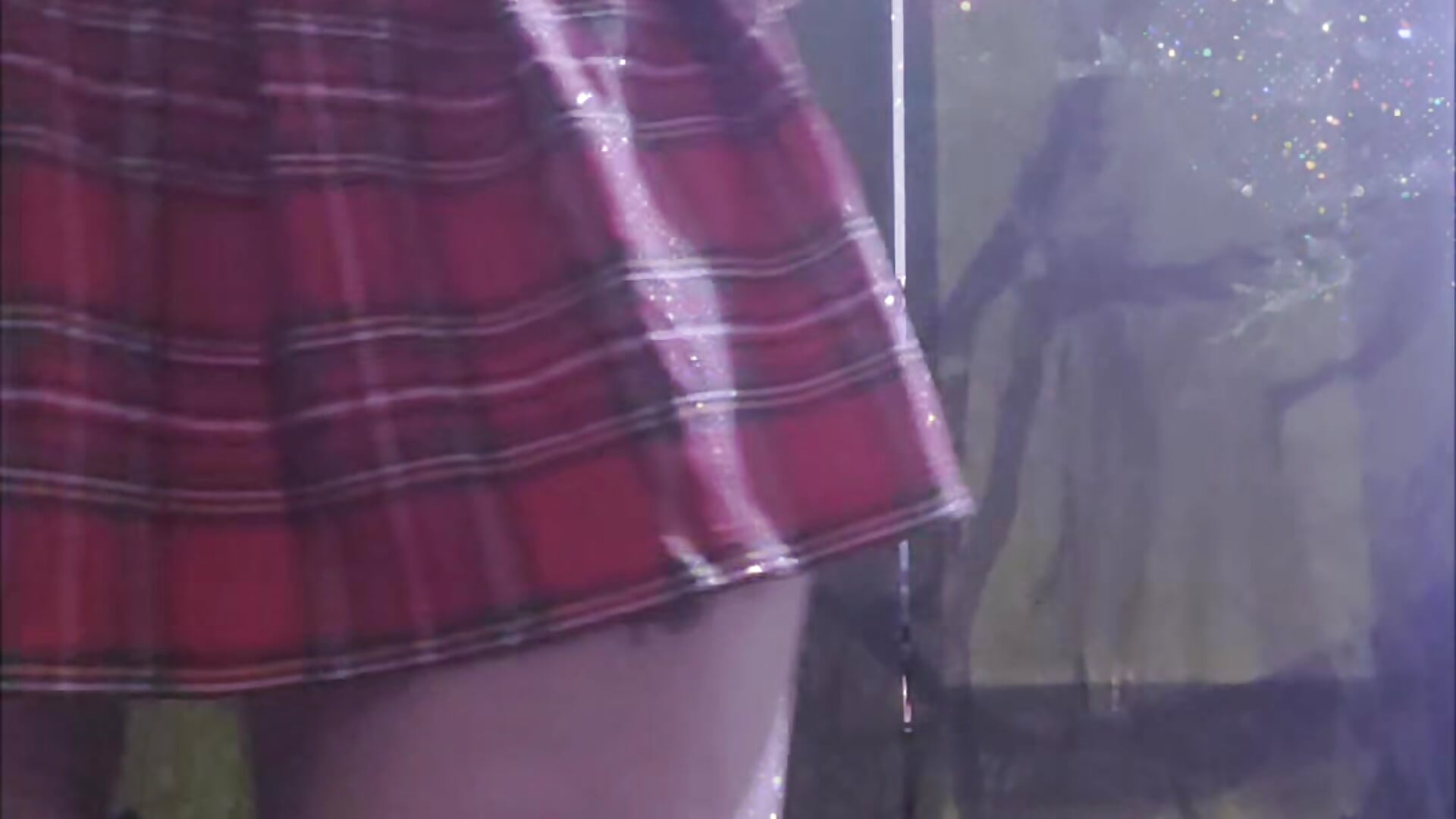 2025-12-06-223157905-24-concat-v - video oleh model kamera SweetLeila40