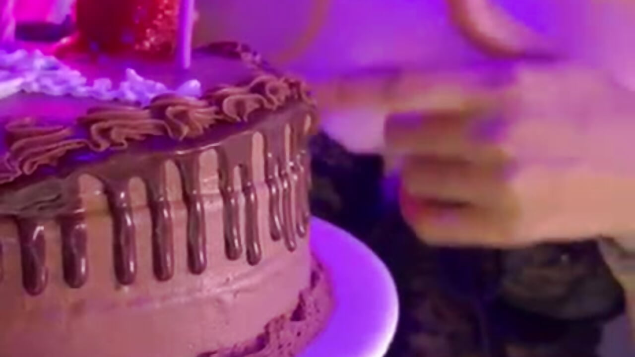 My BirthDay - video di Horny_tgn modella di cam