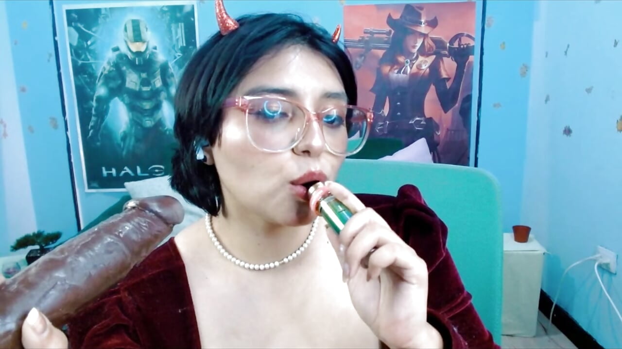 I steam while sucking a bbc dick