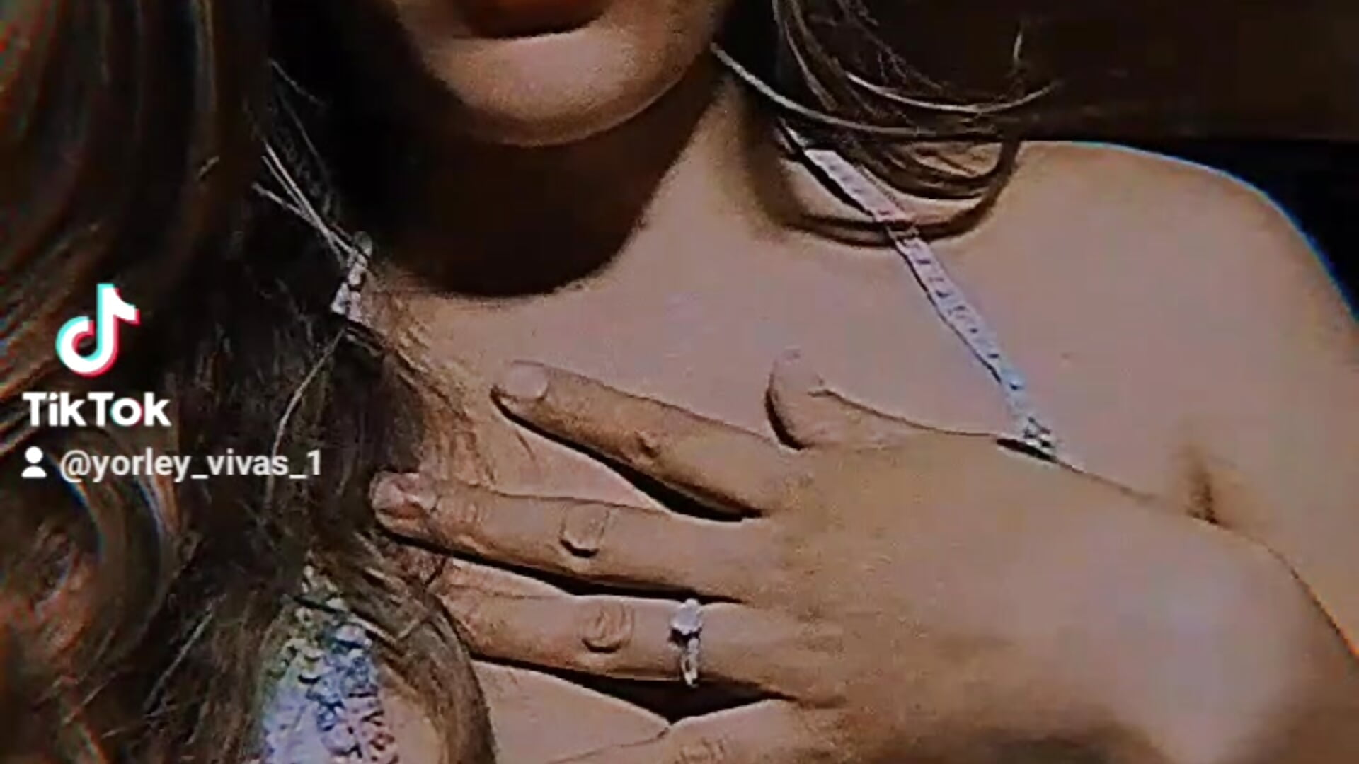 2024-06-26-151656865 - відео від вебкаммоделі ValeriaLacrozee