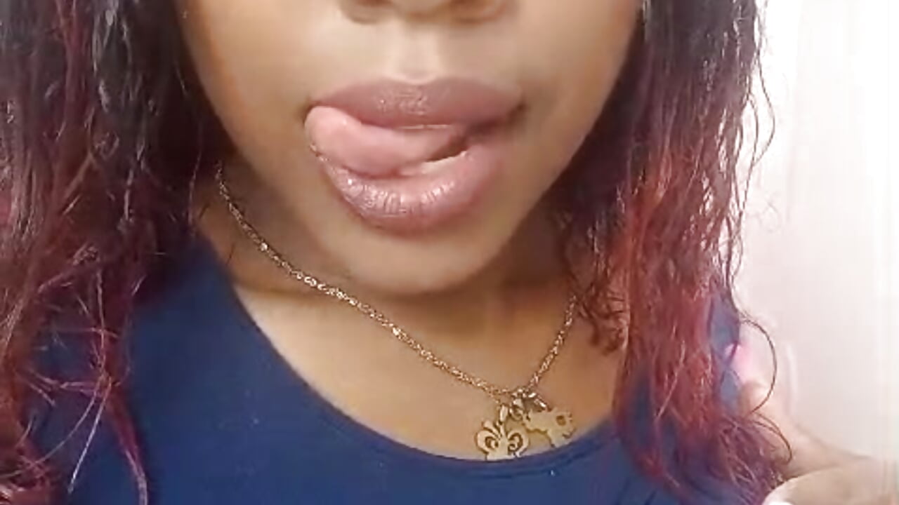 kisses 😘😘😘