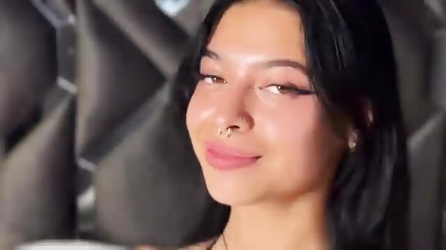 🔥Kitty modelando fuertemente :v 🔥 - video by Kitty_arts cam model