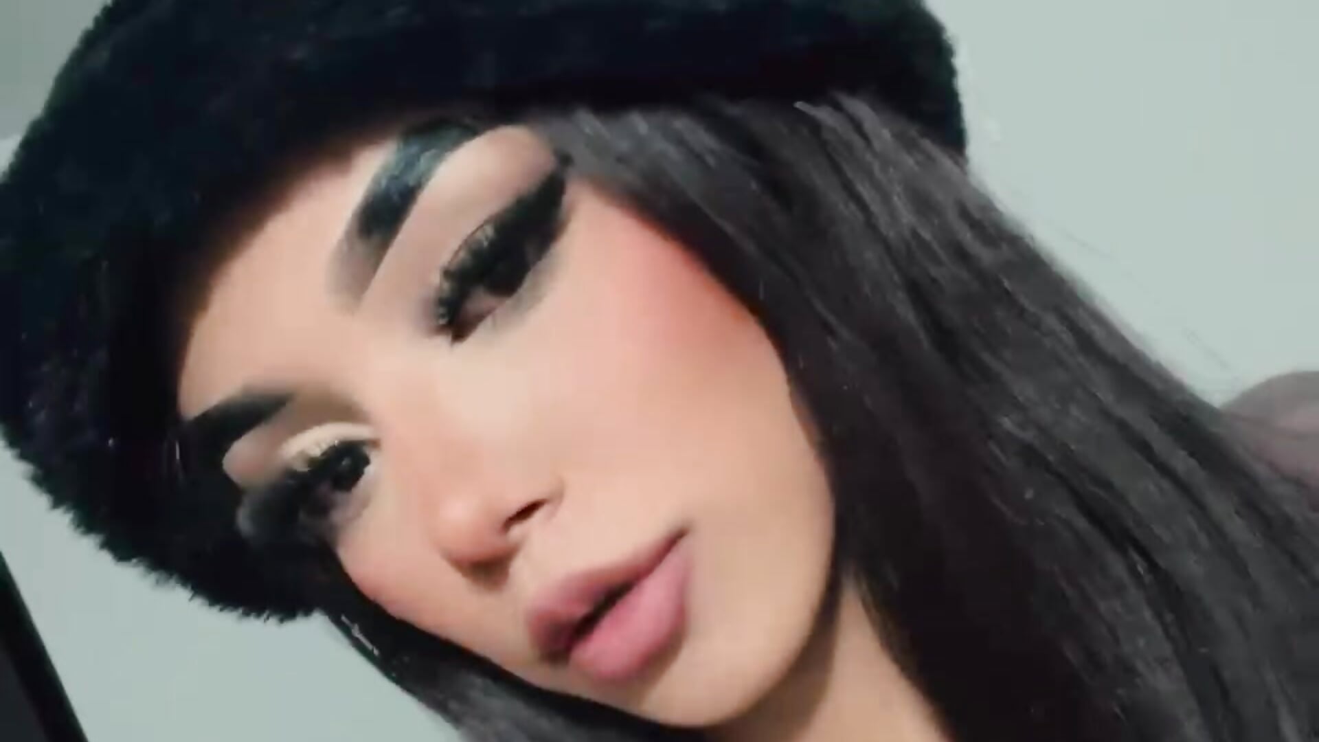 Kisses (¬‿¬) 💗 - video by Nikol_Rang__ cam model