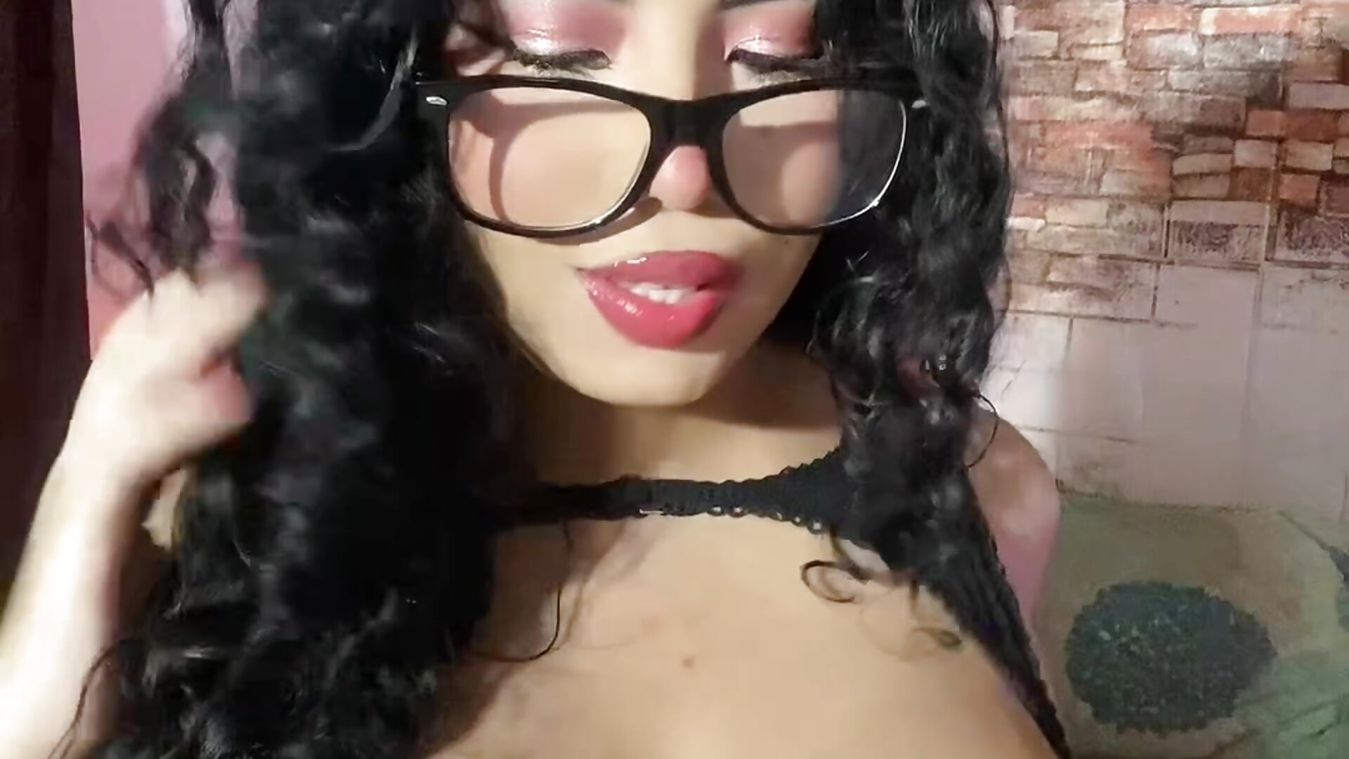 How does the black look on me? — filmik G_Poseidon_y_Cloe, modela(-lki) na kamerkach