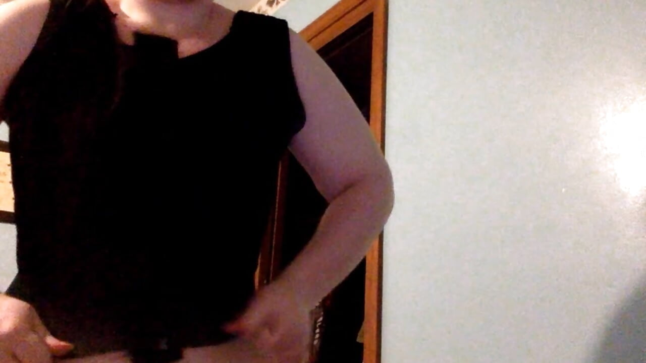 Full Flat chest Reveal – video af MABlueLilly