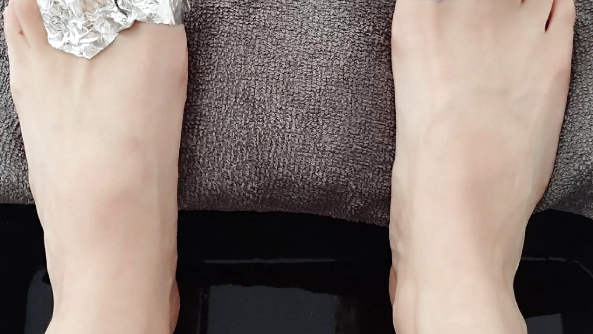 Pédicure - video by LisandreLaVenale cam model