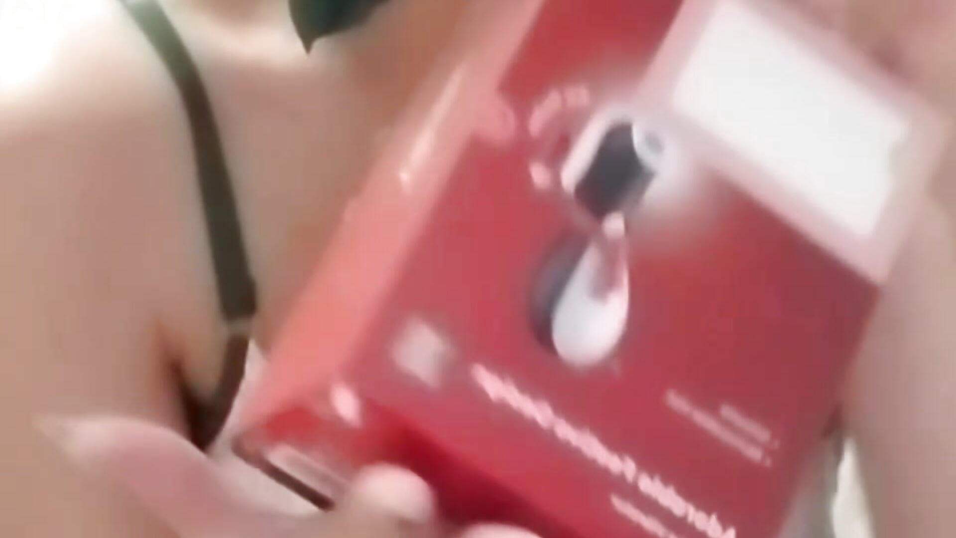 Teaser vidéo déballage cadeau 🥵