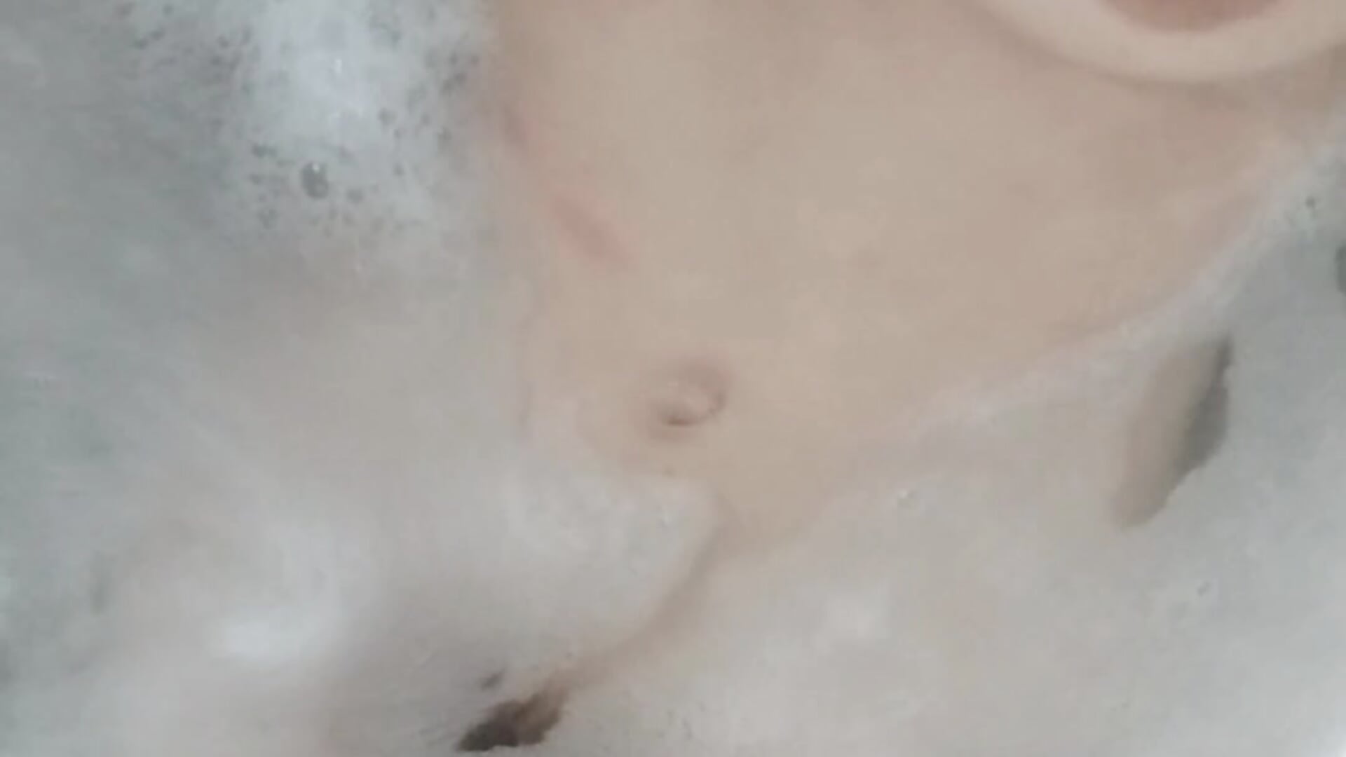 Petite vidéo dans le bain 😘💙