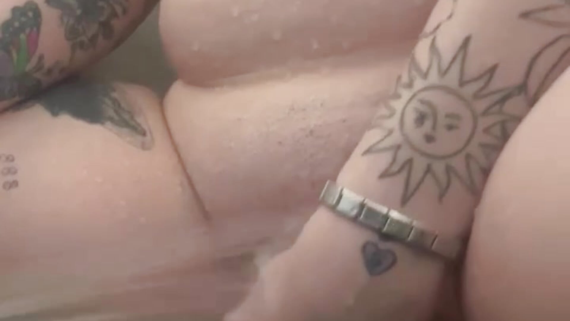 Shower Pussy Play 🐱💦