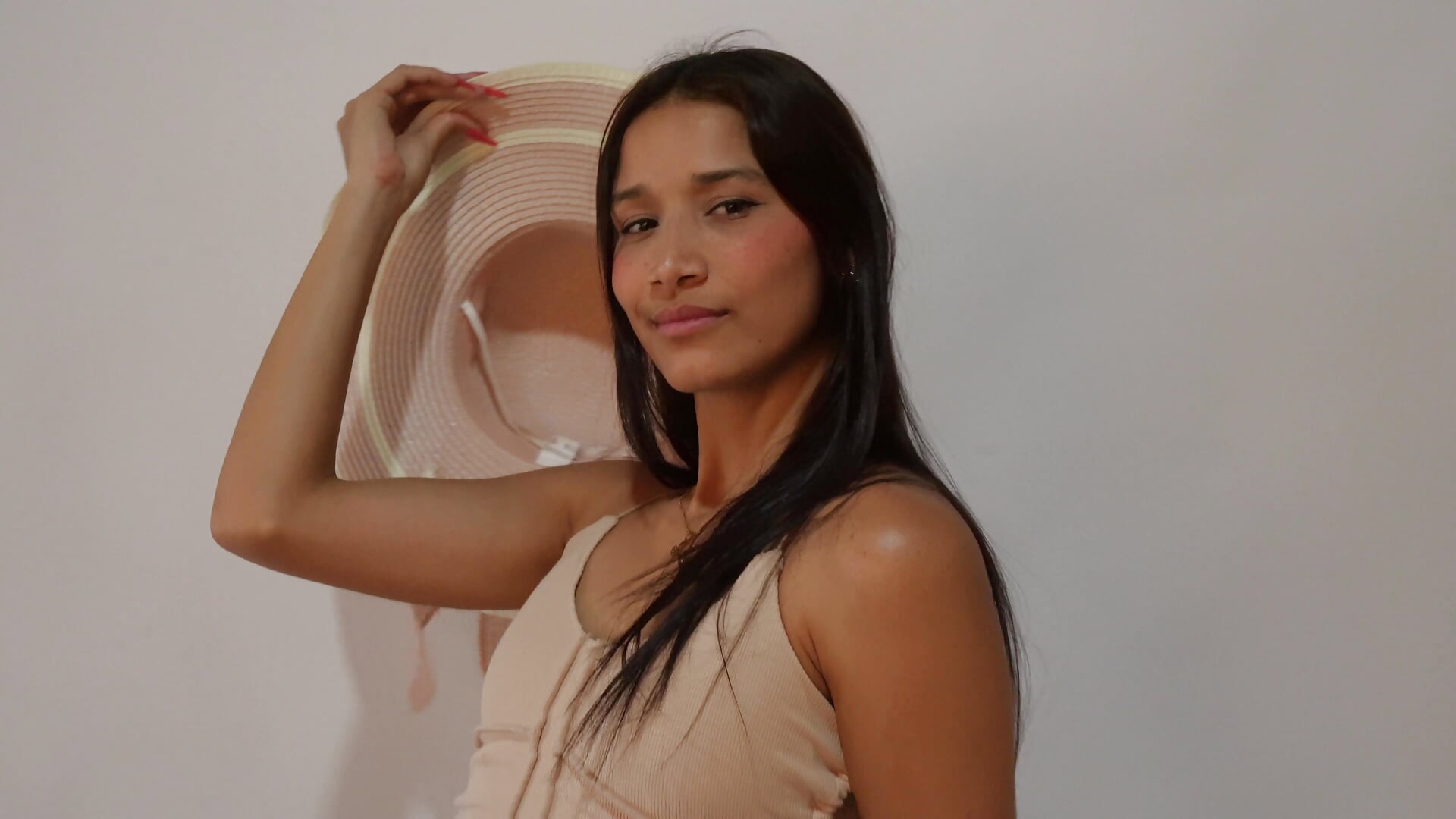 Like an Angel!🤍 - video của người mẫu cam Alison_Wiley