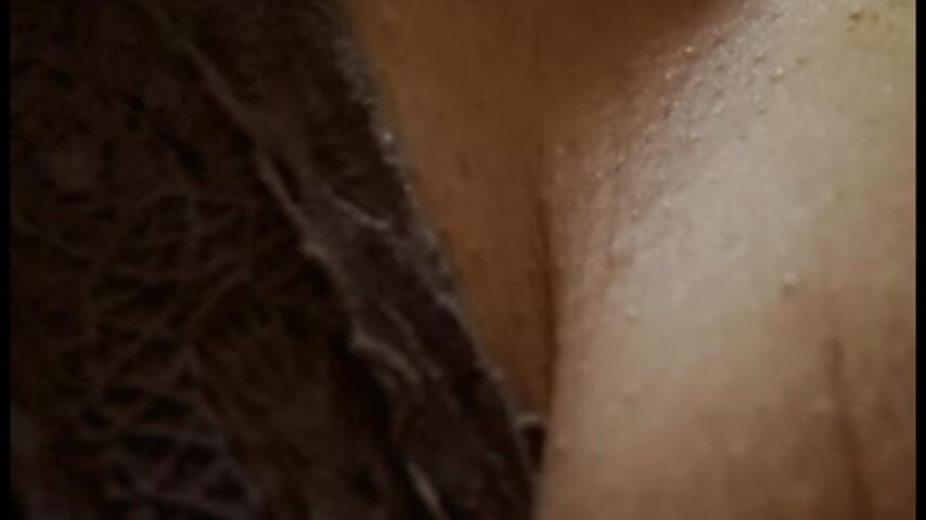 Close-up Wet Clit Play - video by laker1985xxx cam model