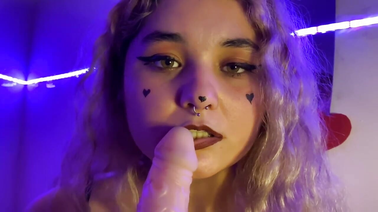piercing - video by elylovegood cam model