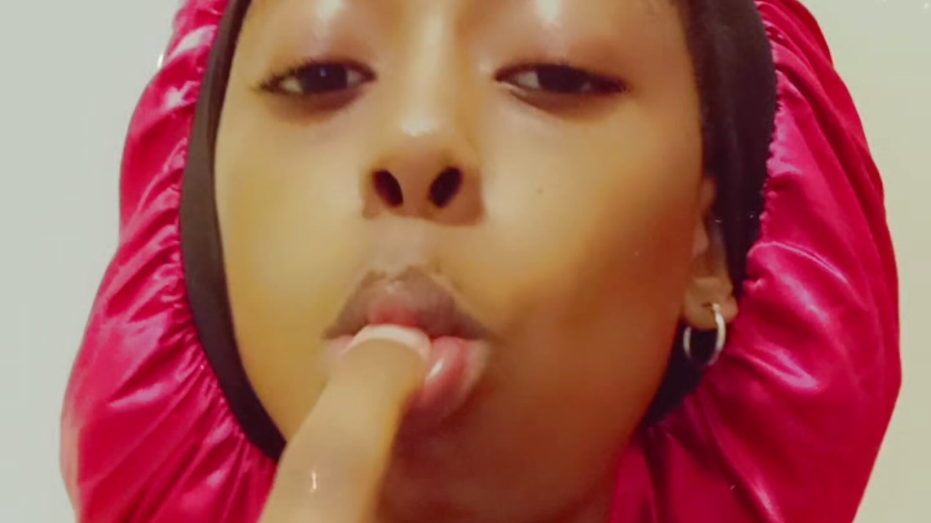 1000033230 - video by 02Boitybaby cam model