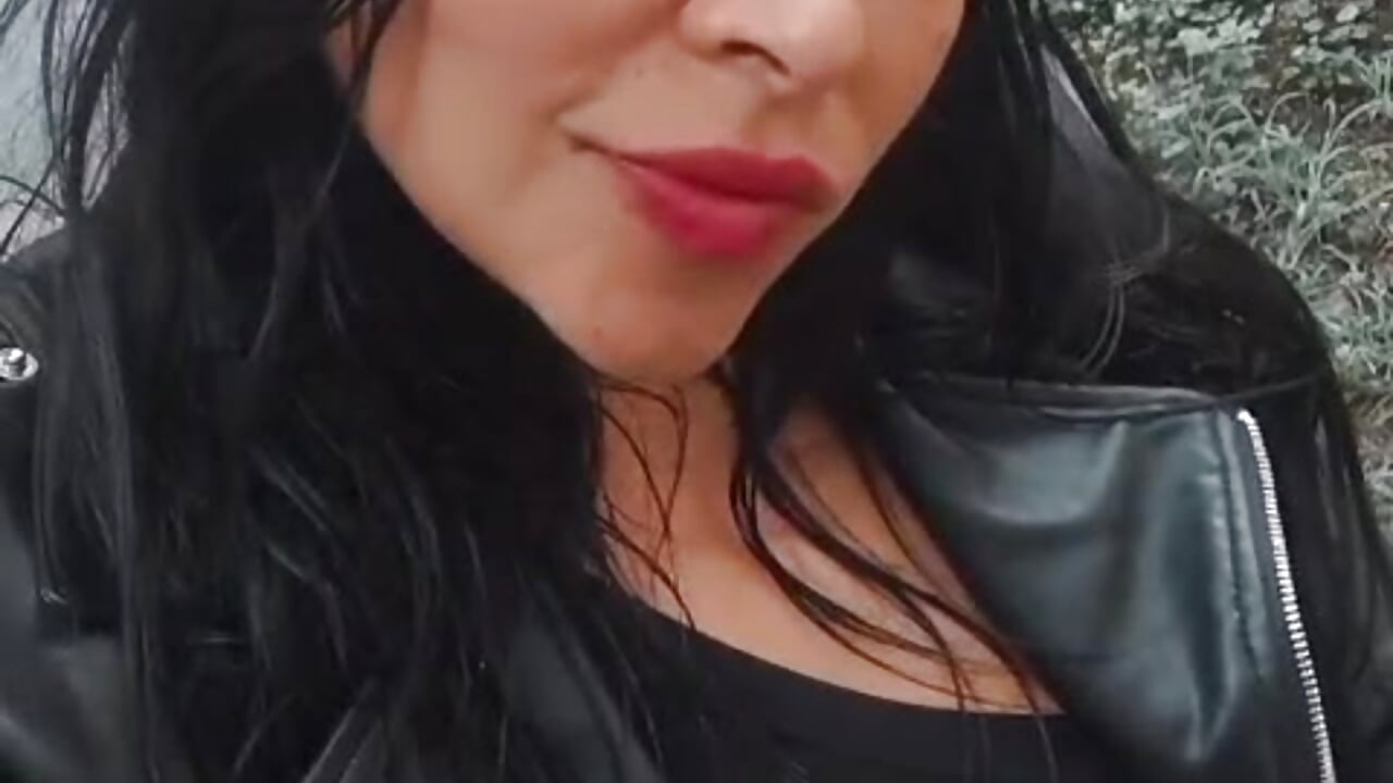 Would you like to smoke with me?– EmaBakker kameramodell videója