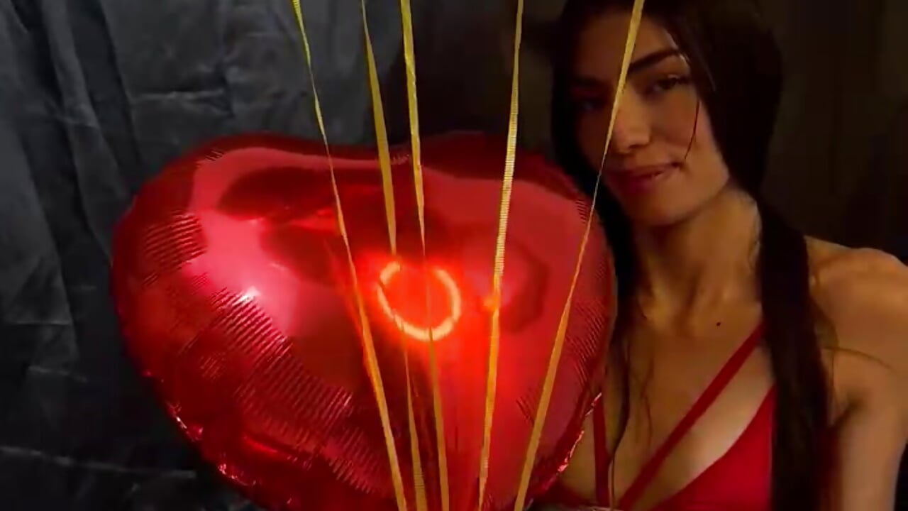 💕Happy Valentine💕 - video by eimy_skinny cam model