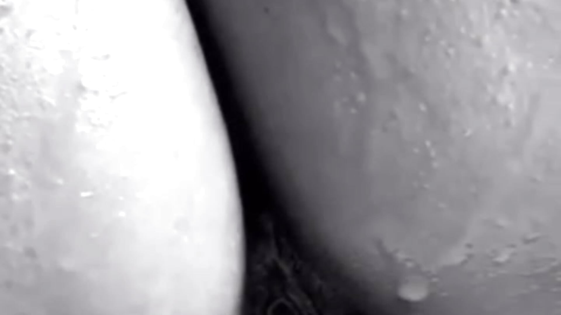 make it rain - video by GiuliaHarvey cam model