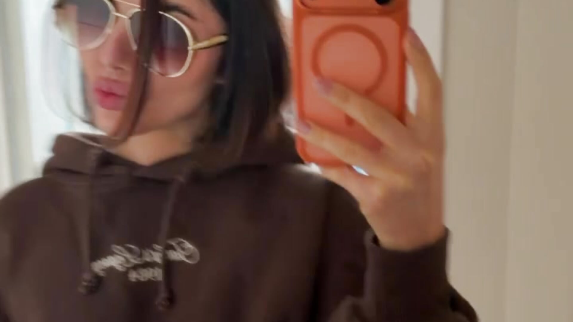 mile times - ক্যাম মডেল AddictedSabi-এর ভিডিও