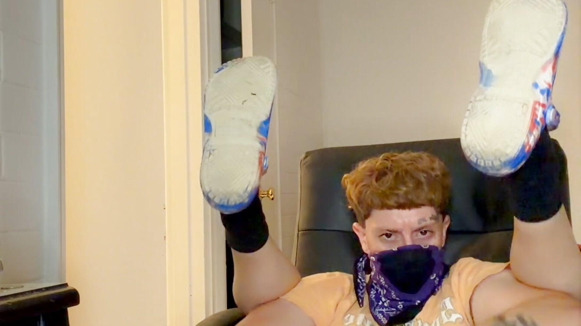 Twink Self-Fuck - סרטון של twentywithafelonyy, דוגמ ן/ית מצלמה