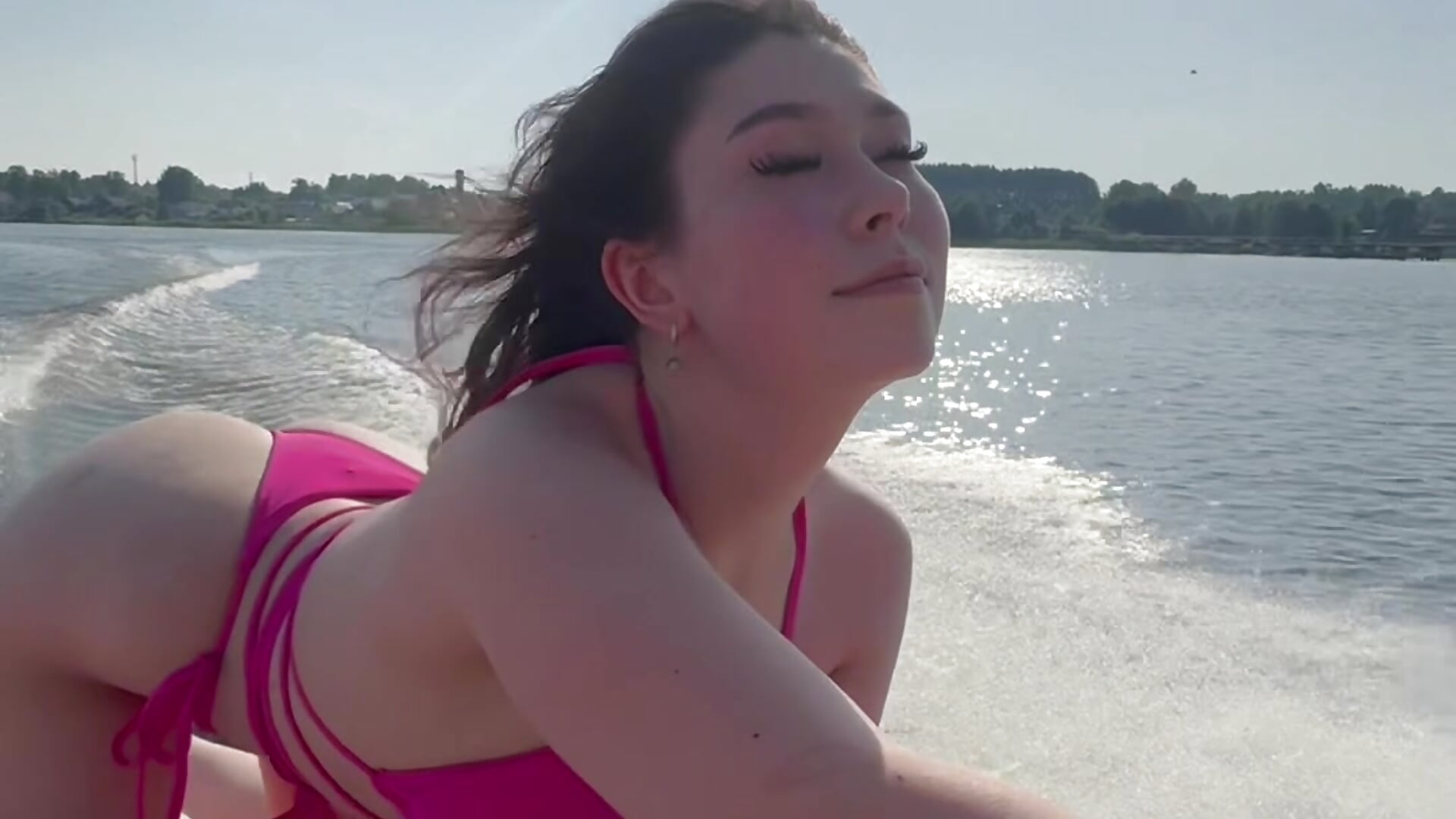 Summer vibe 🌊 - video by MaliTai cam model