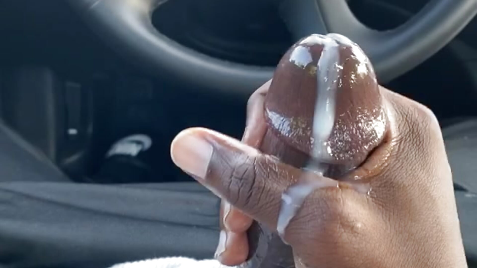 EF210A8E-84FE-49A5-A82E-17ABDFE5A0C3 - video by BigVolcanicEruption cam model