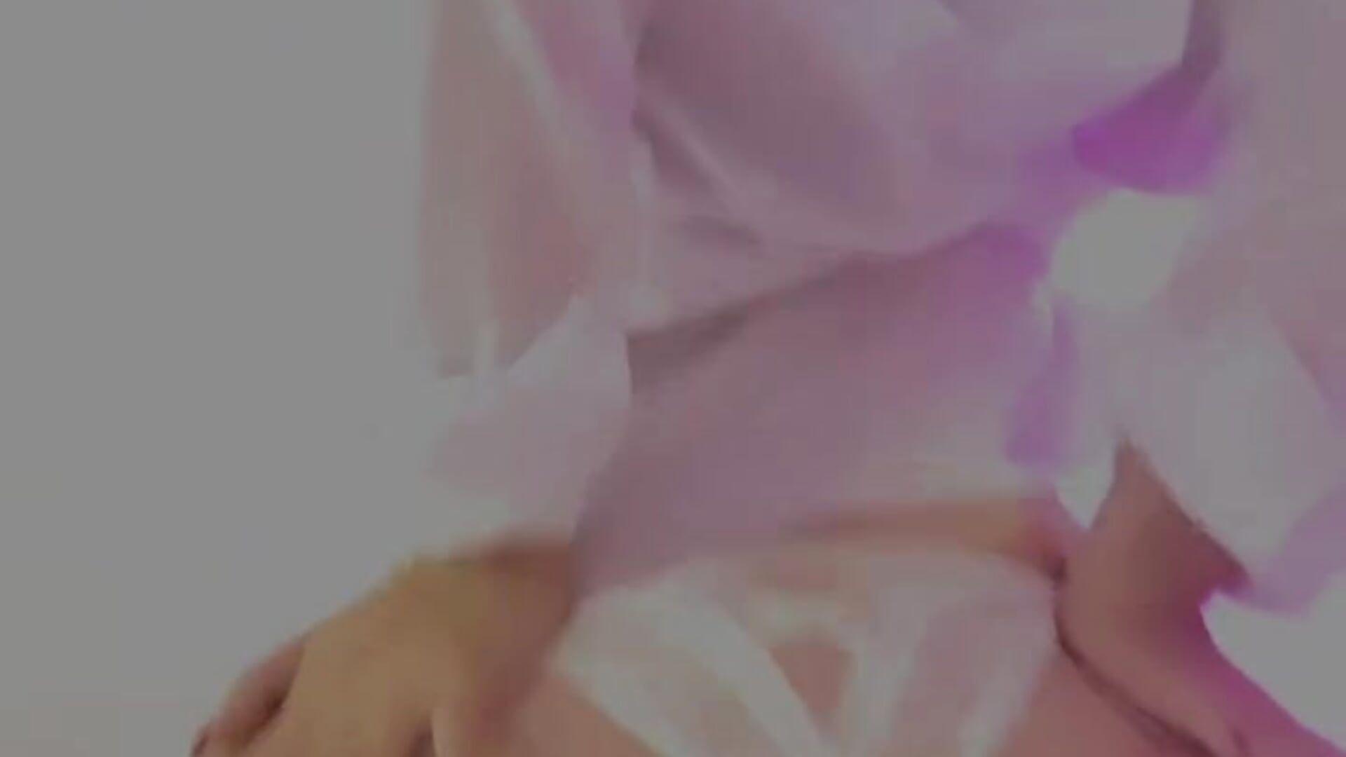 🥵 - video by emily_leinner cam model