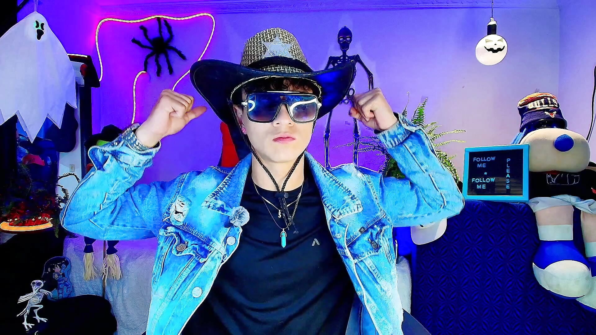 2025-10-21 01-28-06 - video by twink_sebas_ cam model