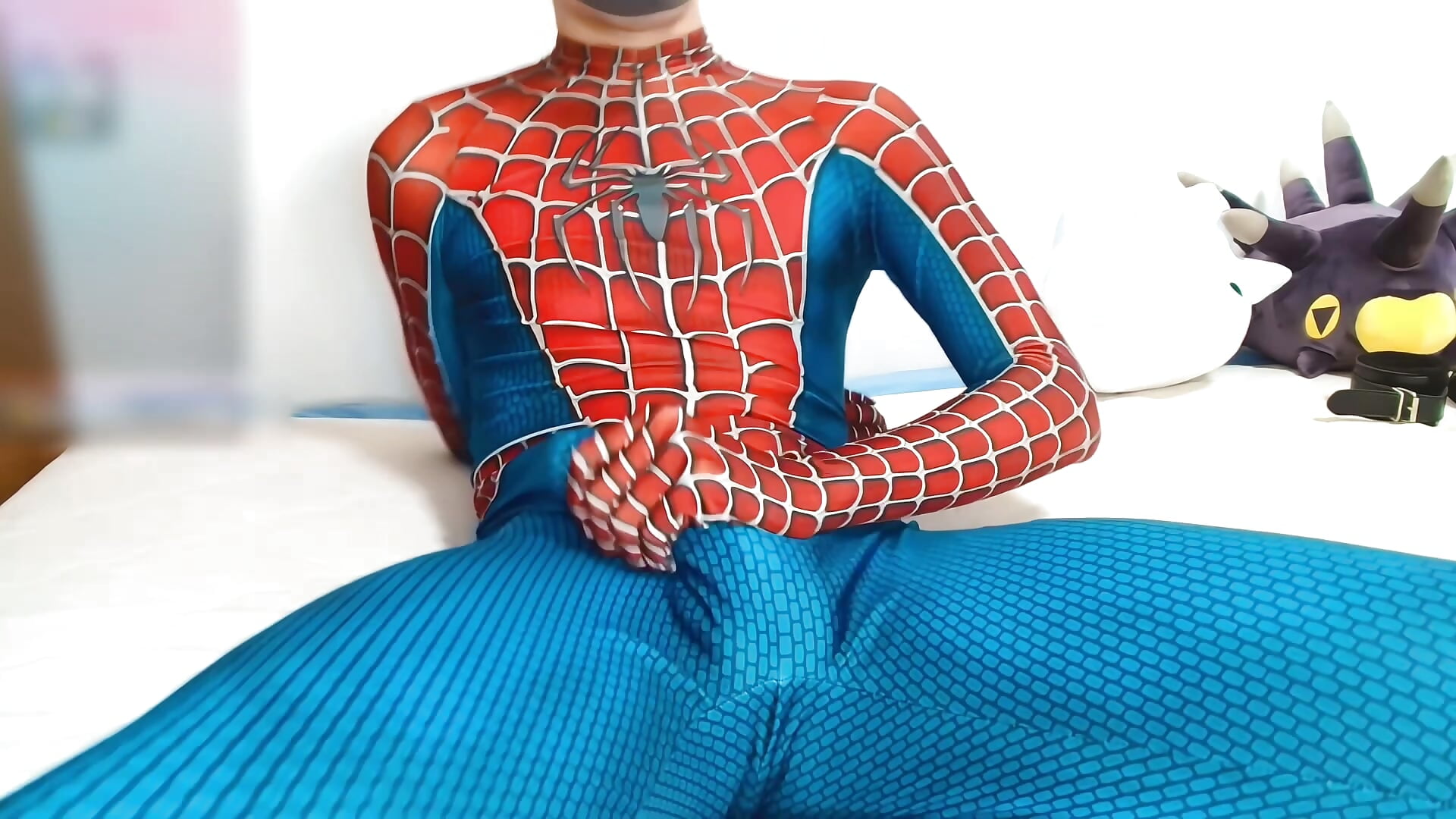 🕷️ - video by itsme_LEON cam model