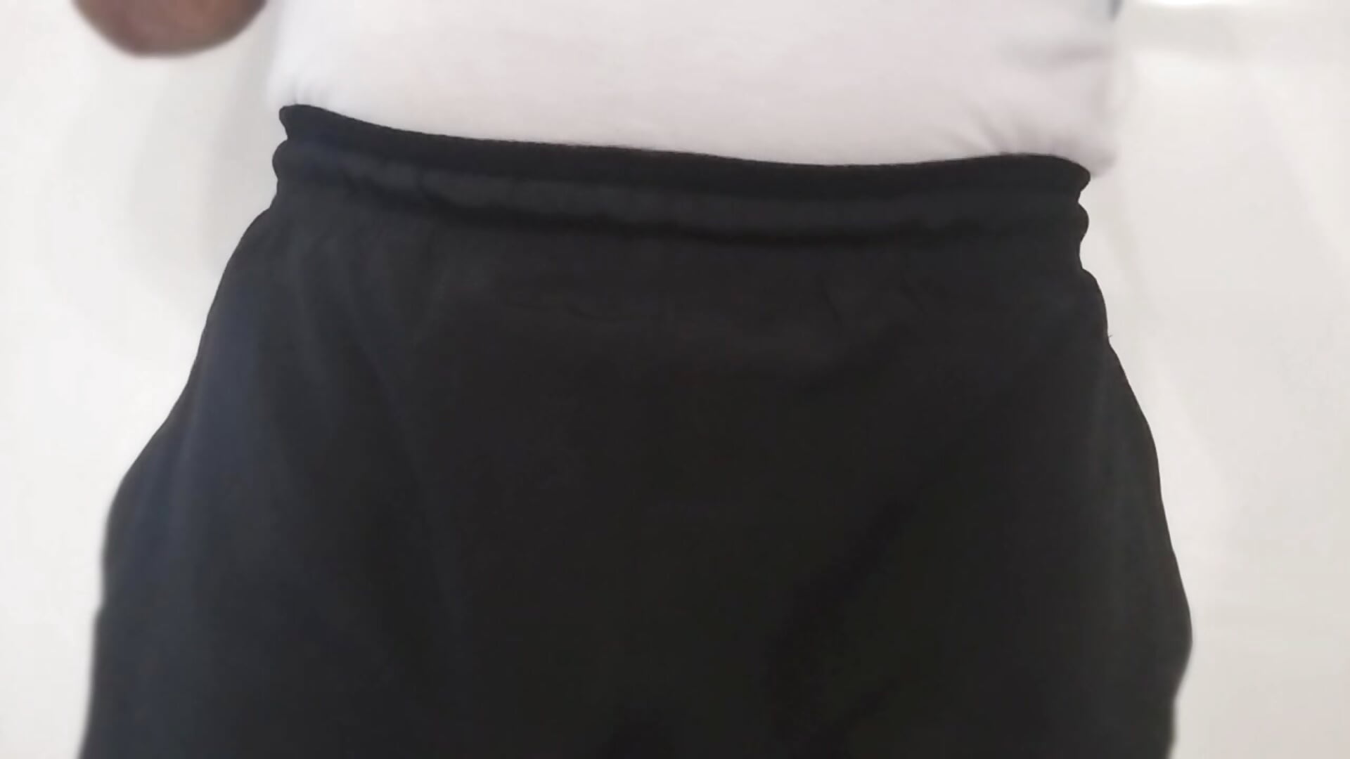 1000178549 - video by aks081 cam model