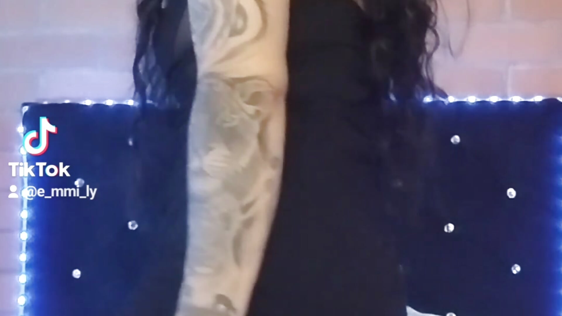 VID_20240715_155228 — filmik Dakota-hott, modela(-lki) na kamerkach